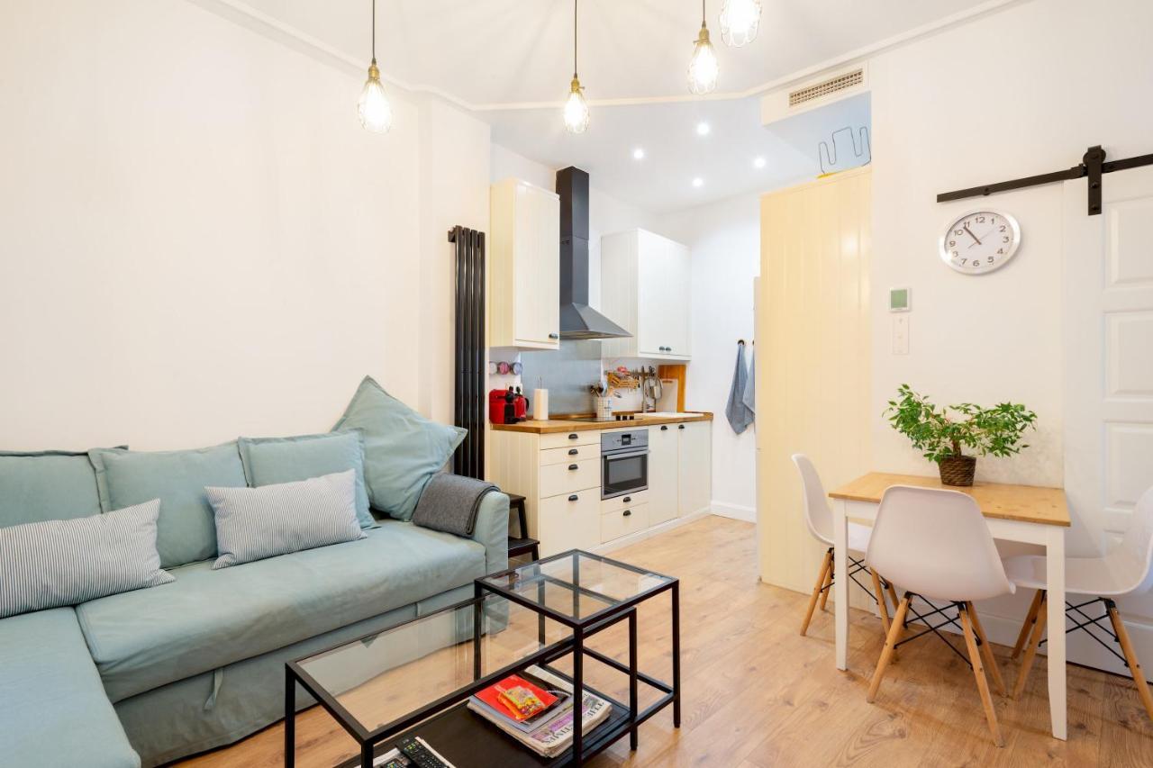 1 Bedroom 1 Bathroom Furnished - Malasana - Cozy & Modern - Mintystay Мадрид Экстерьер фото
